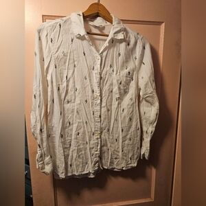 Old Navy, sz. LG long sleeve button down twill shirt with a cactus design, white